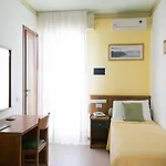 Szálloda Righetto Fronte Mare 3*