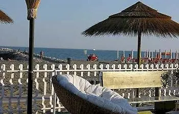 Righetto Fronte Mare Hotel 3*