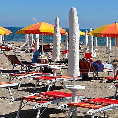 호텔 Righetto Fronte Mare 3*