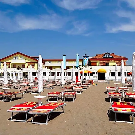 Righetto Fronte Mare 호텔 3*