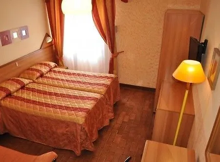 Hotel Righetto Fronte Mare 3*