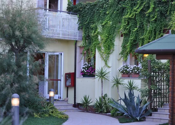 Hotel Righetto Fronte Mare 3*