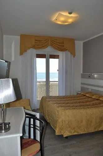Hotel Righetto Fronte Mare 3*